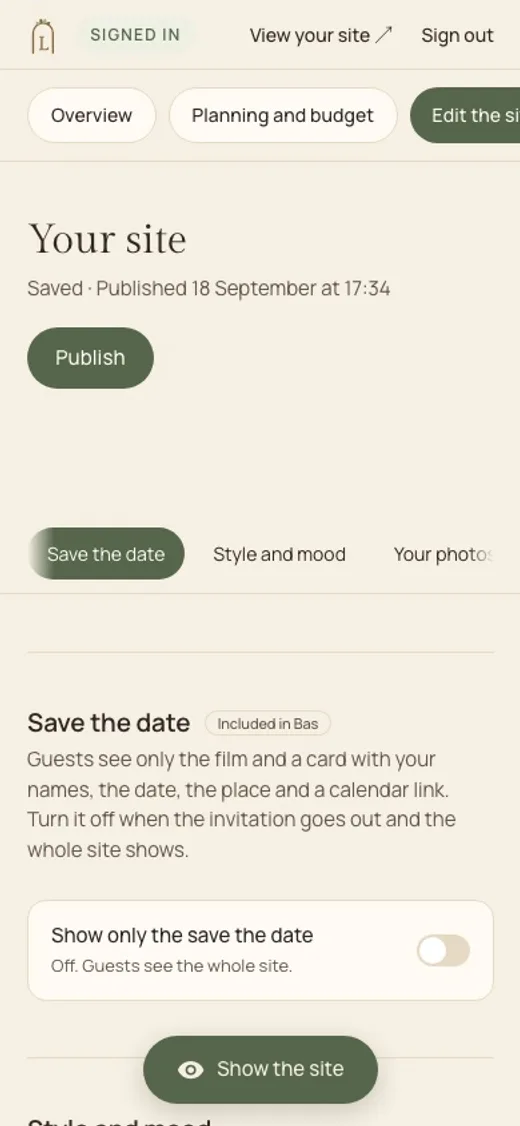 Lysela, Your site in the admin on a phone: the Publish button and the Save the date part, where the couple fills in what guests see on the wedding website.
