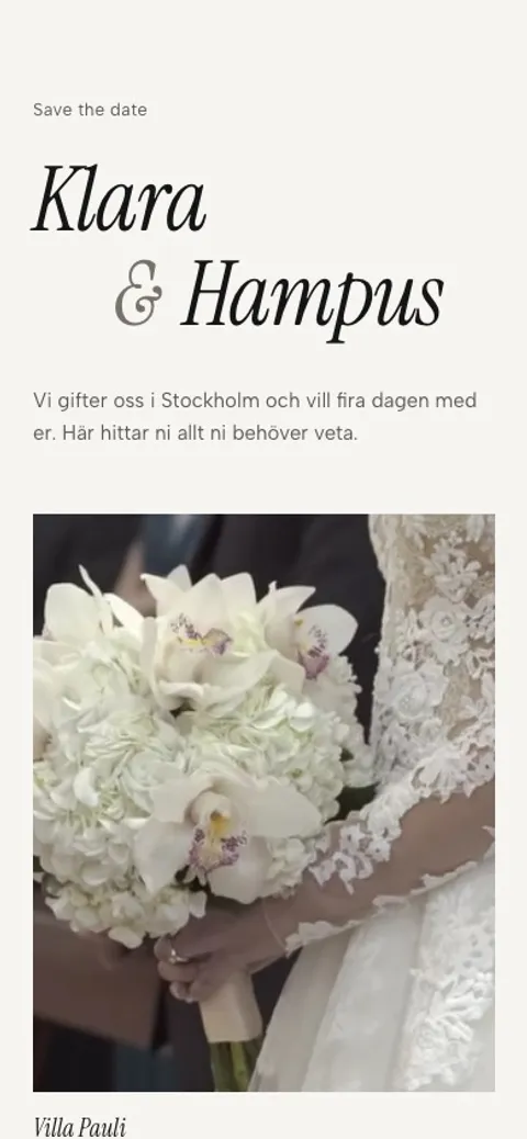 Exempelsidan för Klara och Hampus i stilen Galleri, i mobilen: save the date, namnen i stor skrivstil, en hälsning till gästerna och en brudbukett med vita orkidéer.